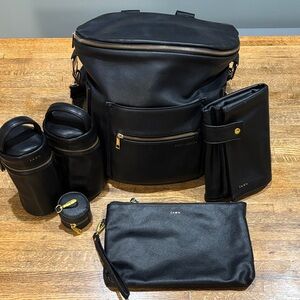 Fawn Design Black Diaper Bag Set with Accessories